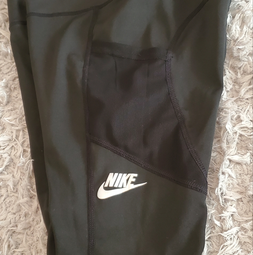 Nike leggings